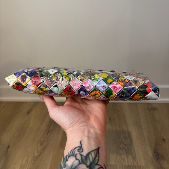 Nahui Ollin Woven Clutch Bag Floral Print Recycled Paper Zipper Y2K Style - Picture 3 of 4